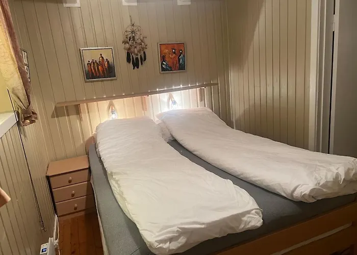 Romslig Hus Naer Varangerfjorden Jakobselv