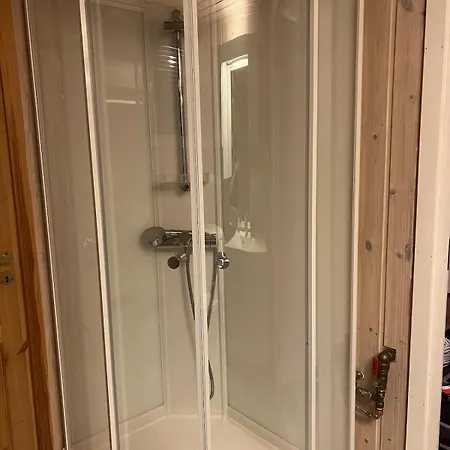 Romslig Hus Naer Varangerfjorden Nyaraló